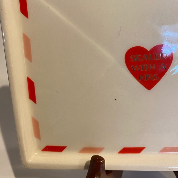 Magenta Ceramic Valentine’s Day "Sealed With A Kiss" Dish - Picture 3 of 10